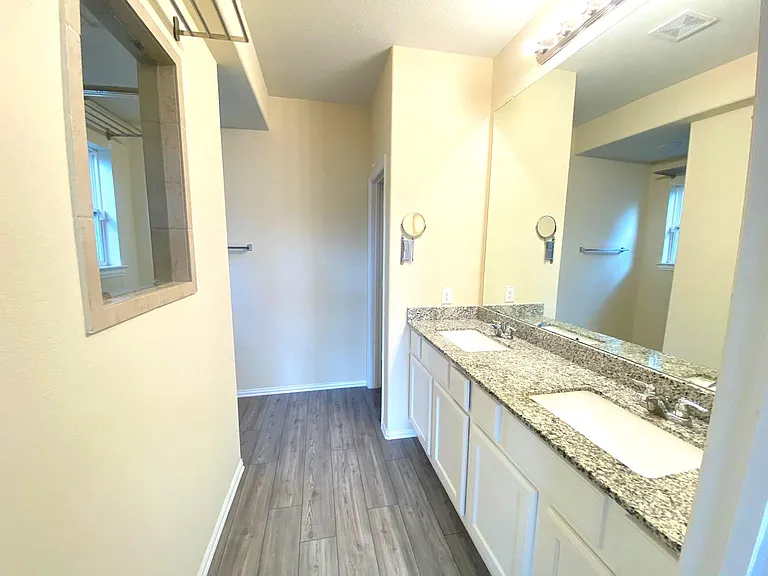 29880 Dovetail Bluff Ln — Photo 10
