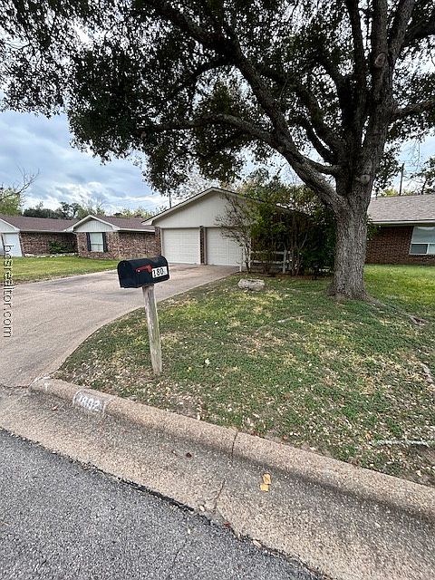 1st image of 1802 Laura Ln