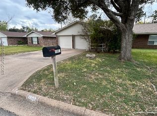 1802 Laura Ln, College Station, TX 77840