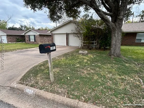 1802 Laura Ln, College Station, TX 77840