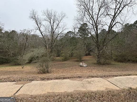 2nd image of 2222 Whitesville Rd