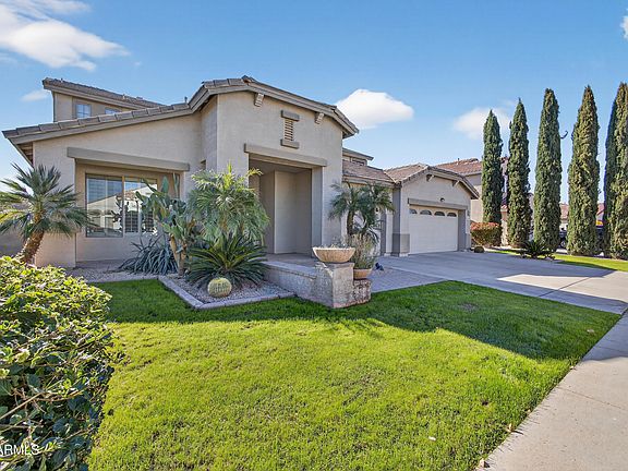 4th image of 2935 E WESTCHESTER Drive