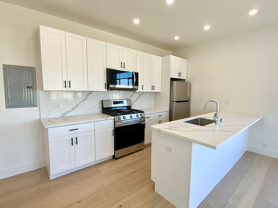 1st image of 1580 Beach St APT 304