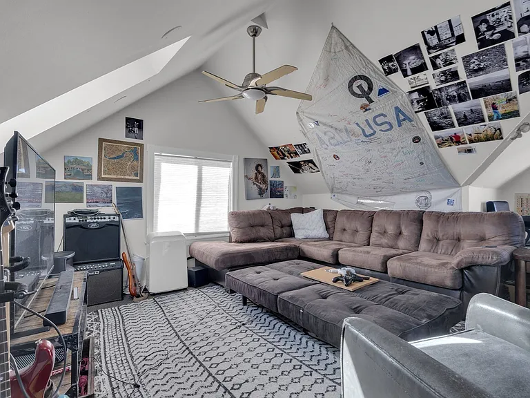 5 Sachem St #3L — Photo 6