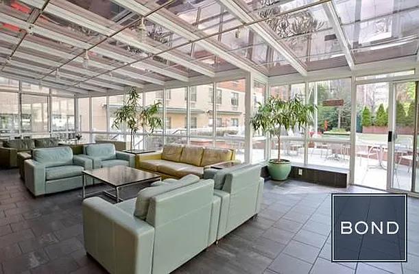 Rented by Bond New York | media 40