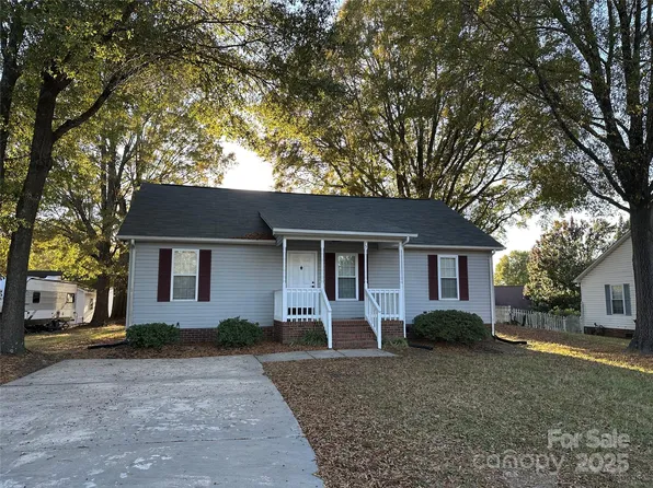 75 Eden St NW, Concord, NC 28027