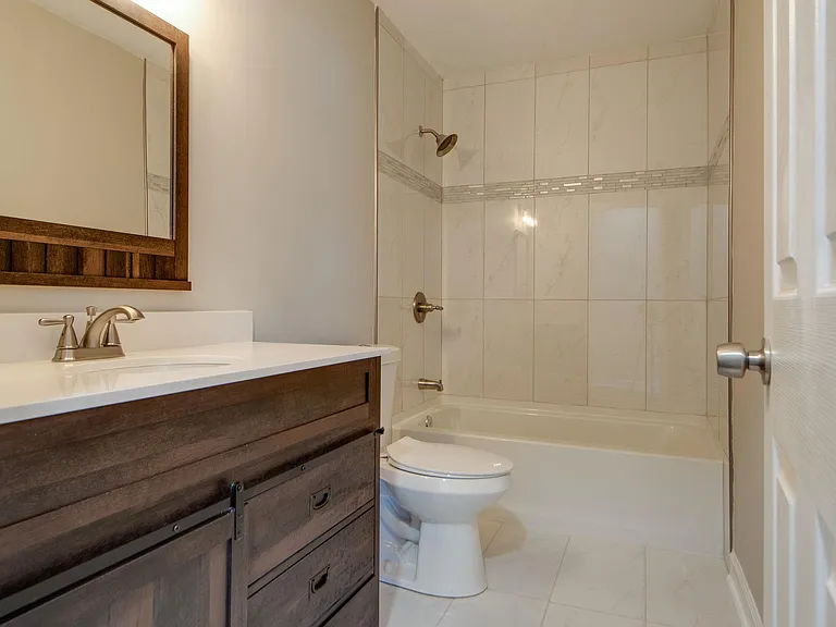 3532 Lake Towne Dr — Photo 7