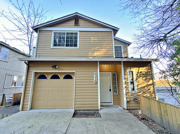 6218 SW View Point Ter #A, Portland, OR 97239