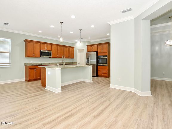 3rd image of 773 Attitude Ave