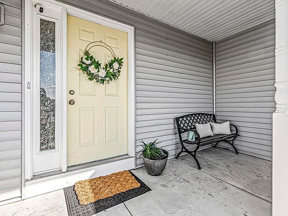 2nd image of 10941 Golden Pheasant Dr