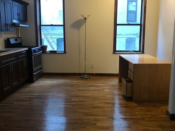 4th image of 459 E 22nd St #1C