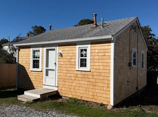 54 Walker St, Falmouth, MA 02540