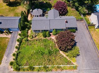 149 Sheaffer Rd, Barnstable, MA 02630
