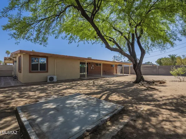 7402 E Eli Dr, Tucson, AZ 85710