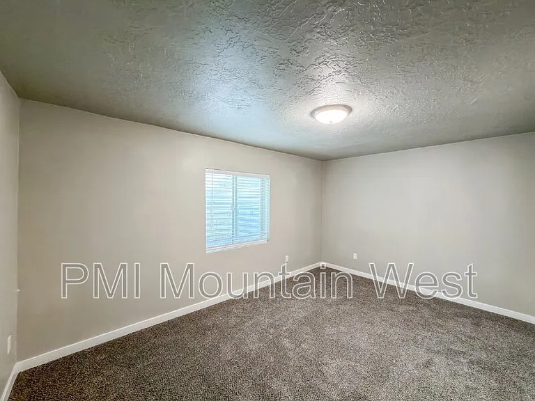 1424 S Mountain View Ct — Photo 18