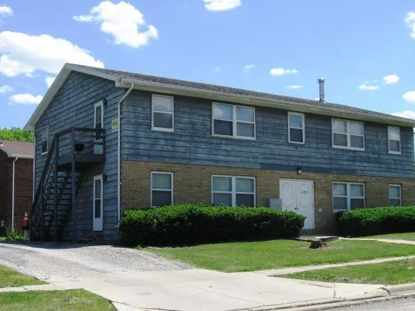 107 W Shelbourne Dr, Normal, IL 61761