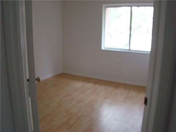 5th image of 20875 NW 2nd St