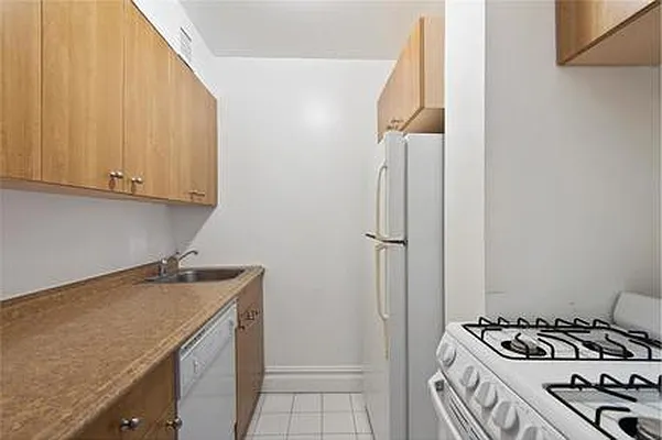 Rented by Compass | media 18