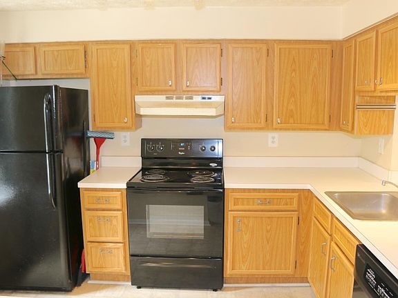 3rd image of 1654 Devil Ln #8-3
