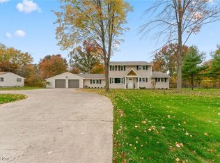 4060 Alvacardo Dr, Canfield, OH