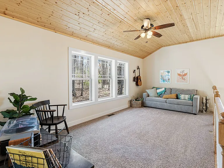 149 Kirkwood Dr — Photo 25