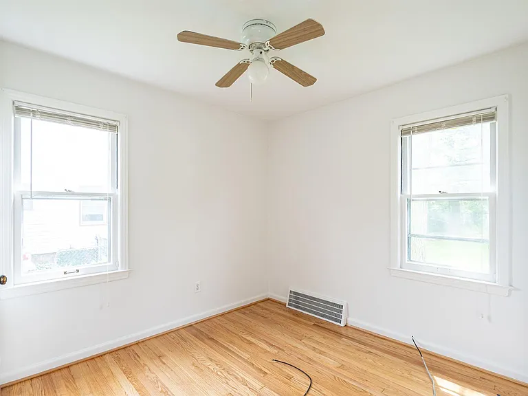 1587 Leroy St — Photo 10