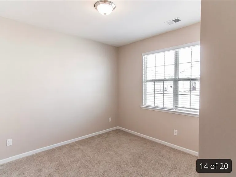 561 Townsend Place Dr — Photo 9