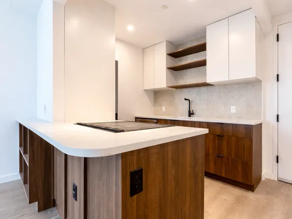 953 Dean Street image 1 of 12