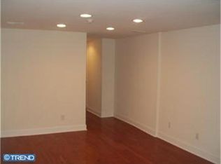 2204 Market St, Philadelphia, PA 19103