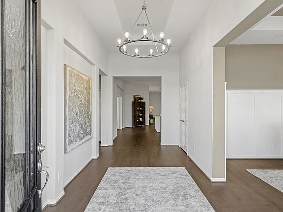 Inviting foyer