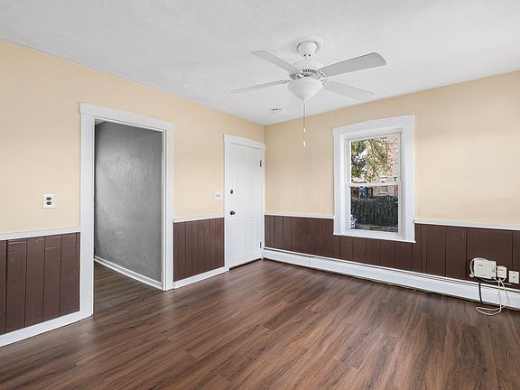 4th image of 16 Pacific St Floor 2