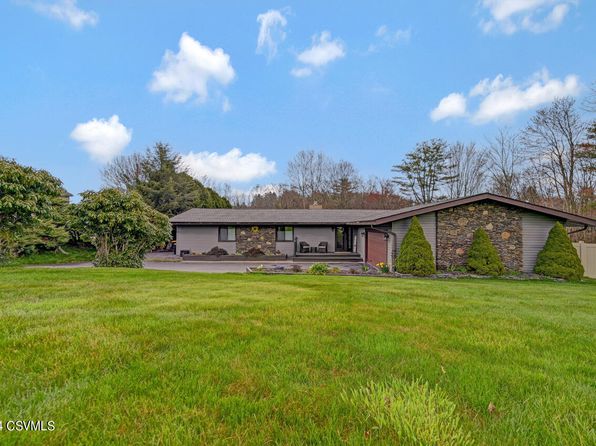 116 Blueberry Hill Rd, Shavertown, PA 18708