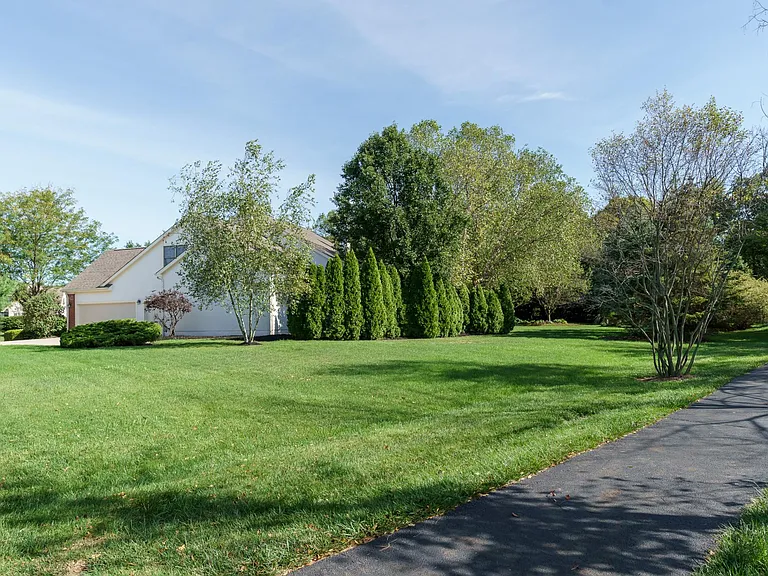 6237 Muirloch Ct S — Photo 42