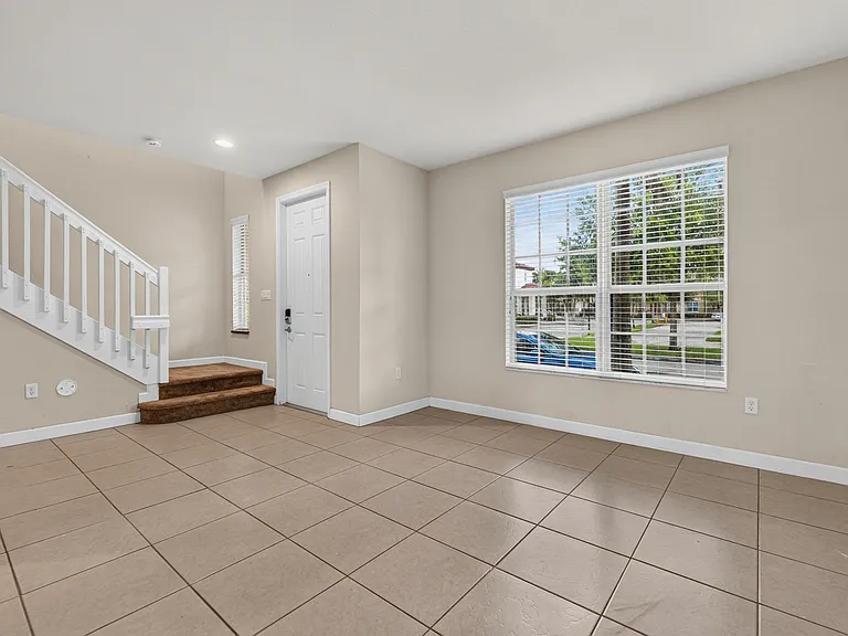 17094 SW 95th Ter — Photo 6
