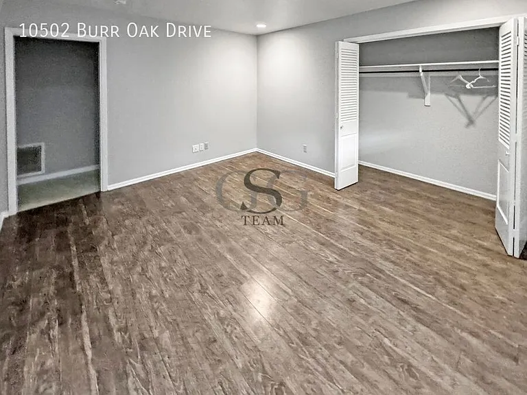 10502 Burr Oak Dr — Photo 6