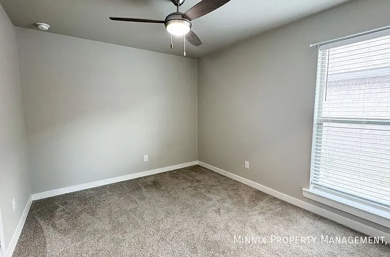 3219 Abbeville Ave — Photo 15