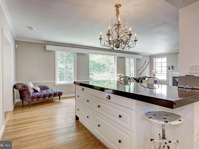 5204 Westwood Dr — Photo 18