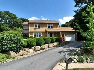 5 Stoney Hill Cir, Coventry, RI 02816