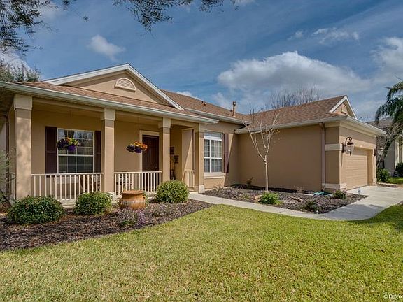 2nd image of 2943 Majestic Isle Dr