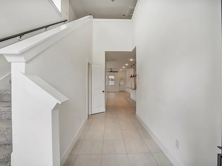 19384 Poppy Village Cir — Photo 3