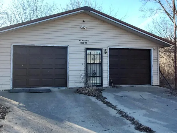 102 S Crew St, Mount Union, IA 52644