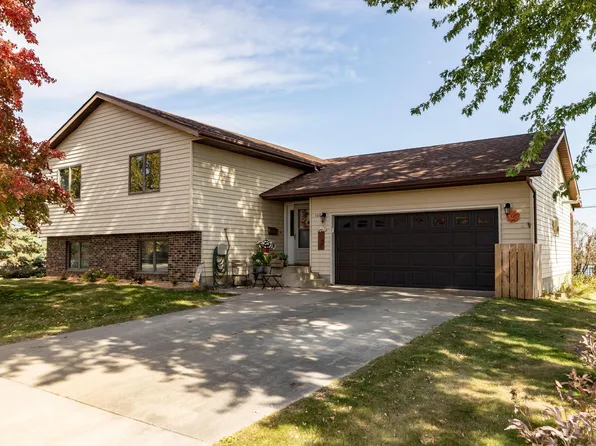 108 12th Ave NE, Stewartville, MN 55976