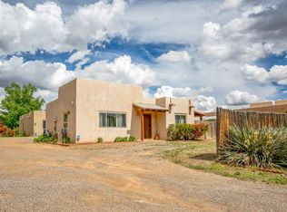 4561 Camino San Juan, Santa Fe, NM 87507