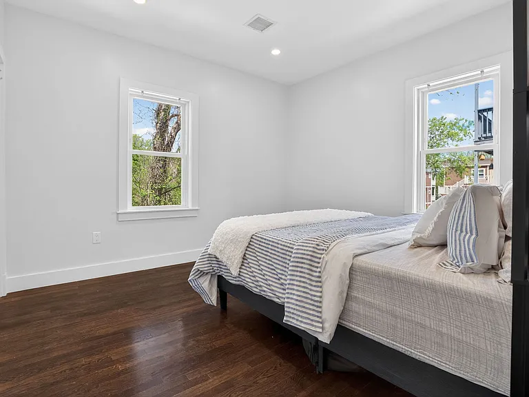 319 Forest Hills St #2 — Photo 21