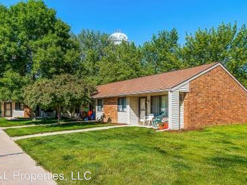 1st image of 602 W Van Dorn St #2
