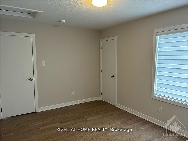 Ottawa House for rent - 4 Bedrooms — photo 12