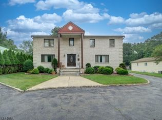 138 W Northfield Rd, Livingston, NJ 07039