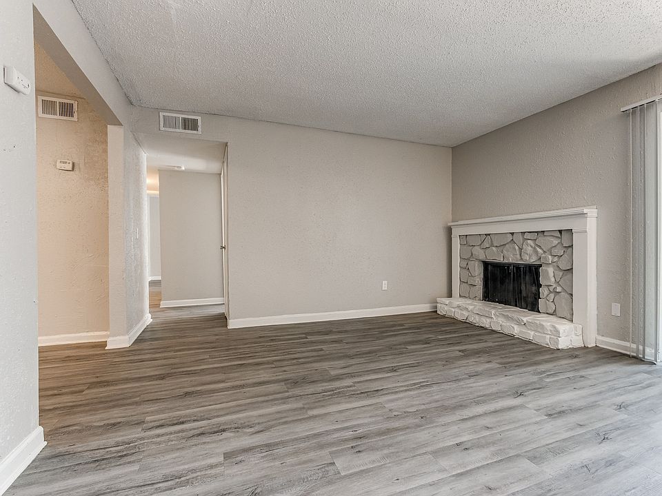 Springdale Village - Living Room