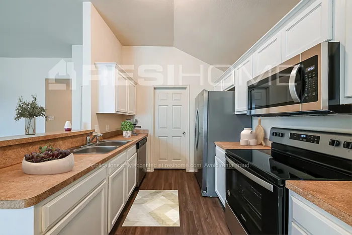 12416 Fish Rd — Photo 2