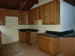 4th image of 11557 Lakeview Ave